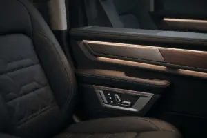 Volkswagen Caravelle ambient cabin detail for private transfers in Berlin